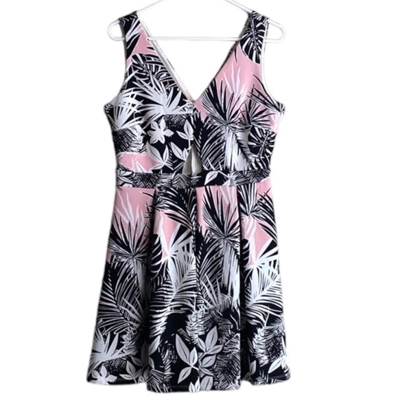 ROMEO & JULIET Couture NWT Tropical Print Pink & Black Mini Short Dress … - Picture 1 of 6